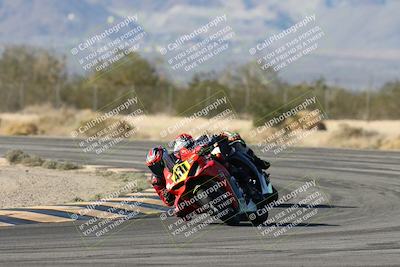 media/Dec-07-2025-CVMA (Sun) [[3e7d2de5dc]]/Race 10-Formula 40 Open/